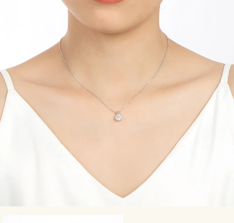 Colar Solitário com Pedra Moissanite – Folheado a Ouro 18k